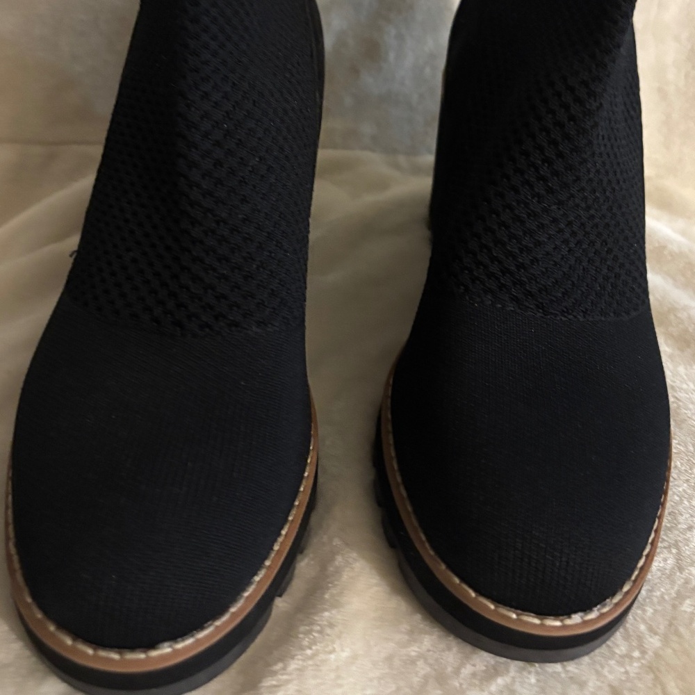 Eileen Fisher Black Ankle Boots with Knit Texture 9.5